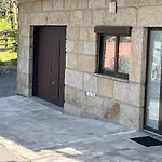 Holiday home Casa De Casarelhos Al- T2 - Ac - Terraco - Bbq - 