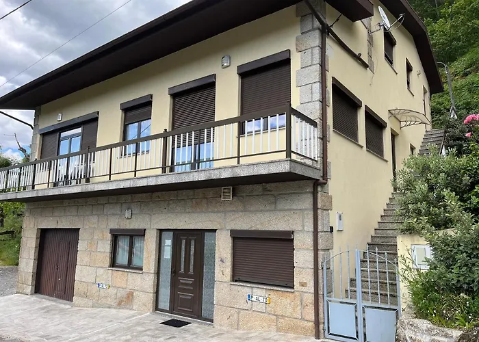 Dom wakacyjny Casa De Casarelhos T2 Com Lareira - Ac - 