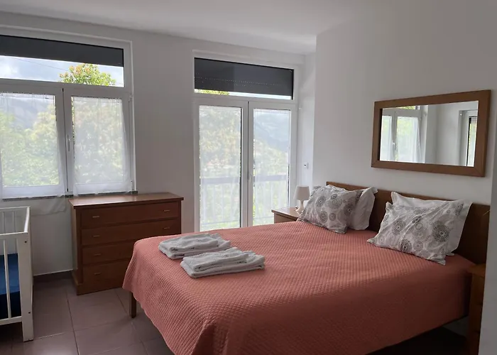 Casa De Casarelhos T2 Com Lareira - Ac - 