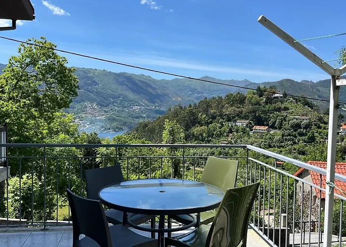 Dom wakacyjny Casa De Casarelhos T2 Com Lareira - Ac - 