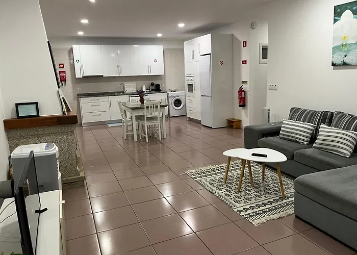 Casa De Casarelhos T2 Com Lareira - Ac - 